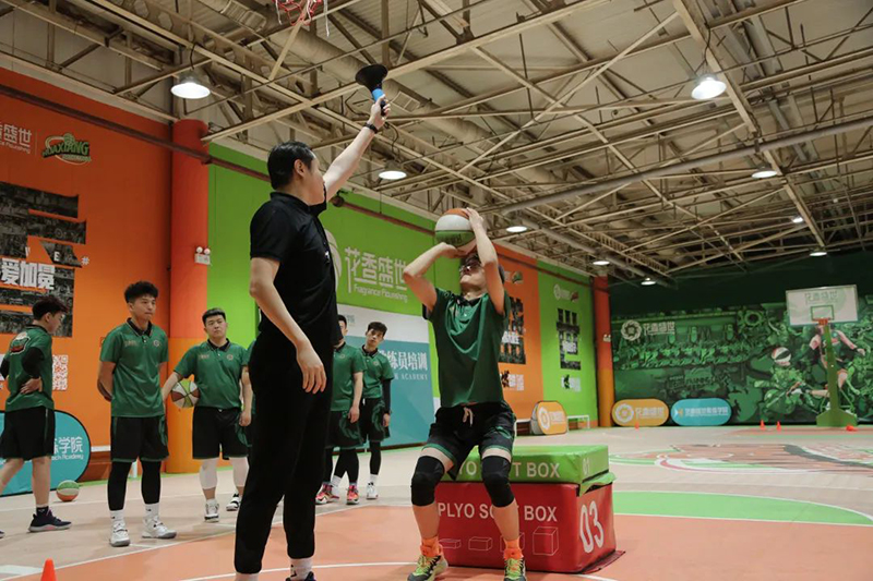 上海花香盛世体育校区环境