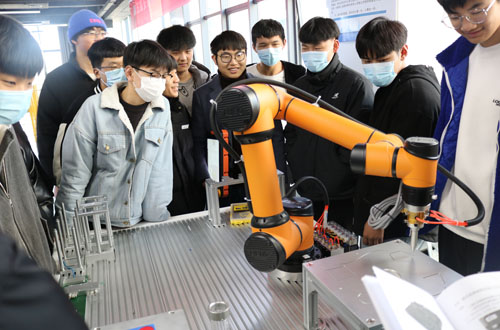 合肥蓝柏匠才校区环境