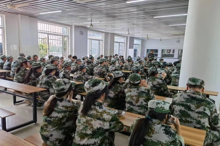 山东叛逆管教学校环境展示