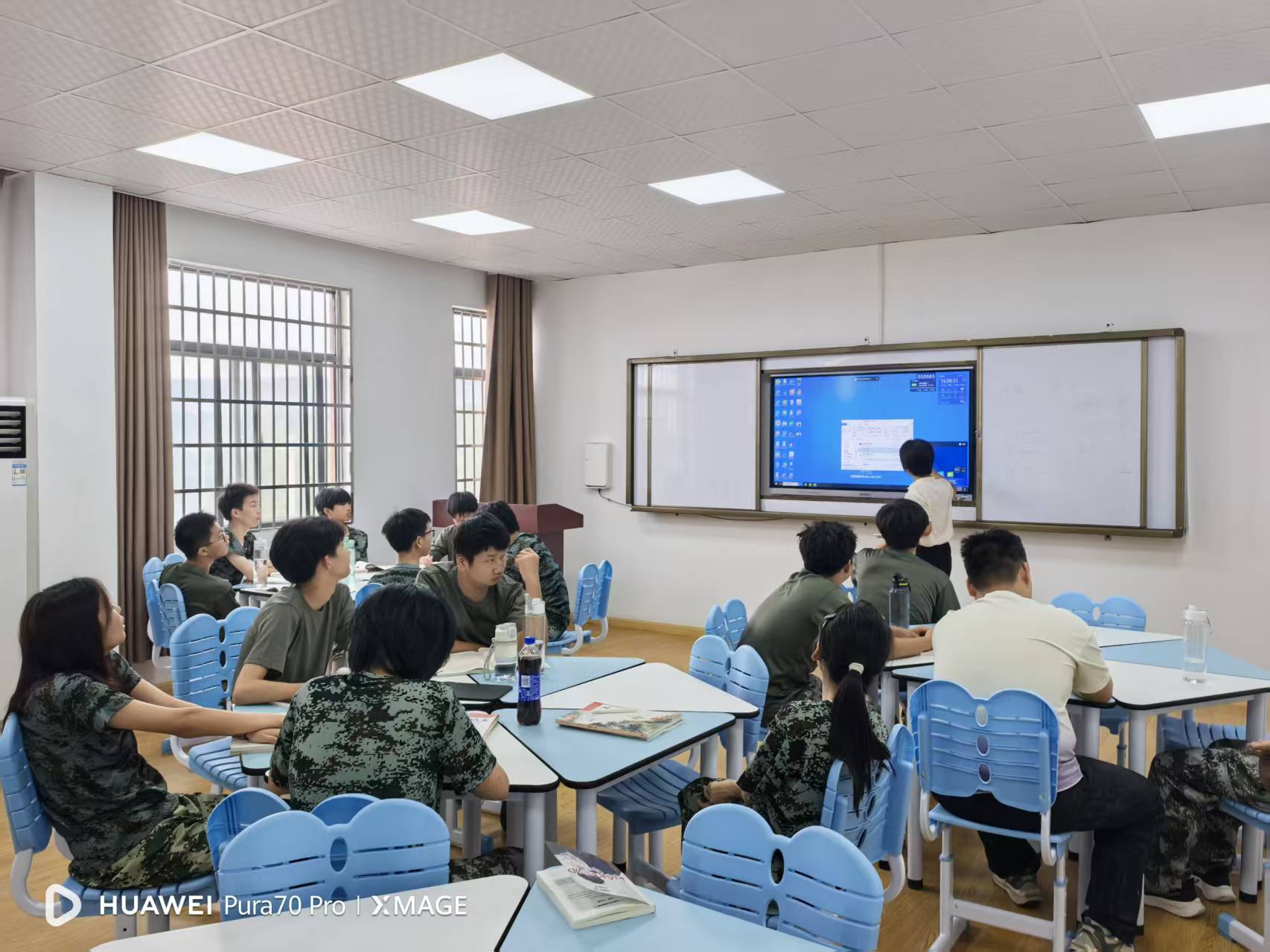 湖北金帆国际心理教育学生上课图