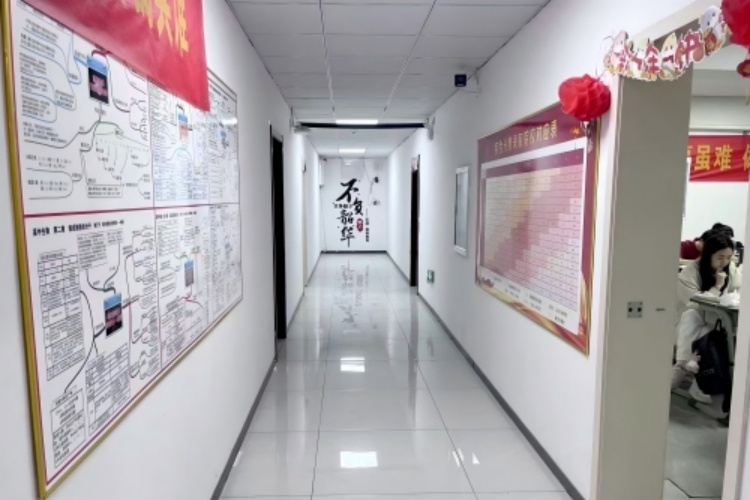 太原宏楼教育环境图