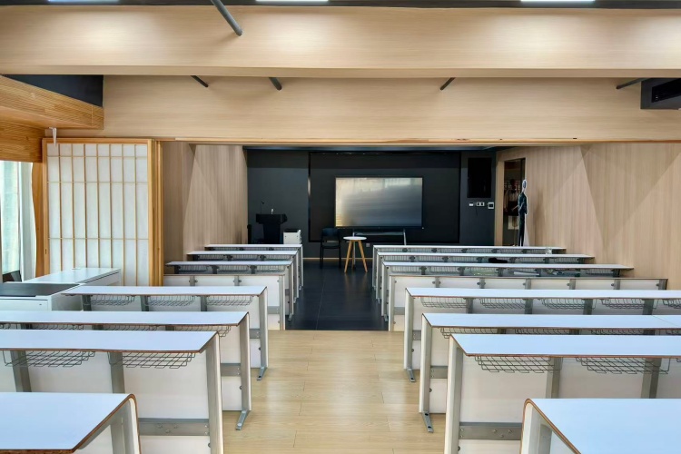 成都帝京日语阶梯教室