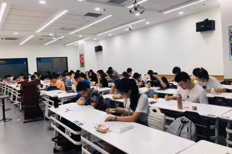 哈尔滨新东方考研