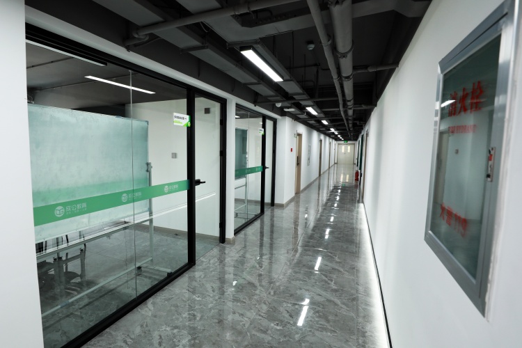 北京成公教育环境图