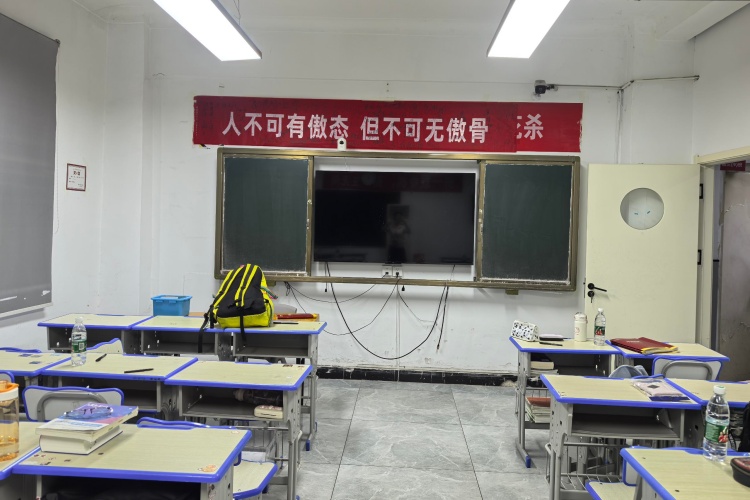 郑州优实力教育环境图