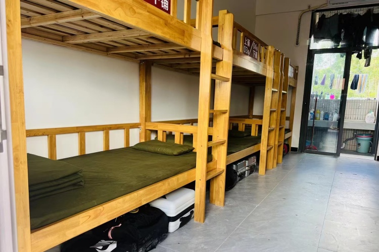 广东黄埔军狼青少年训练基地