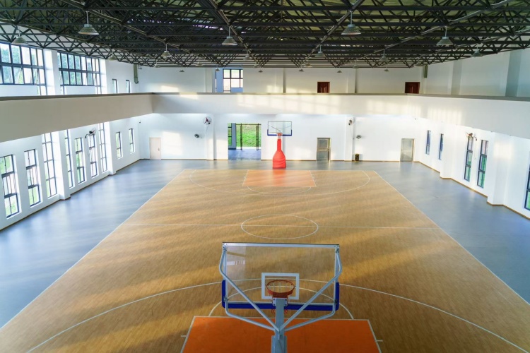 广东黄埔军狼青少年训练基地
