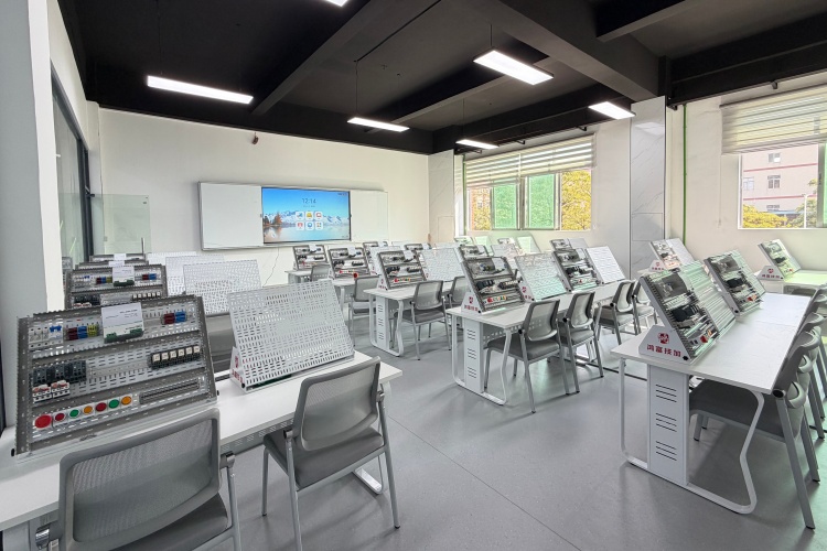 杭州鸿富技加职业技能培训学校
