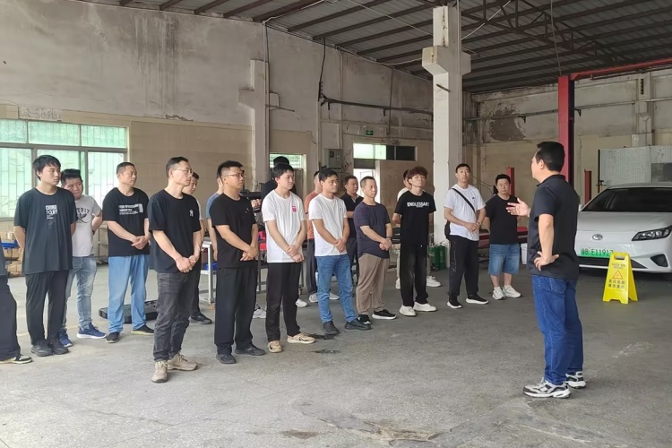 深圳新能源汽车促进会