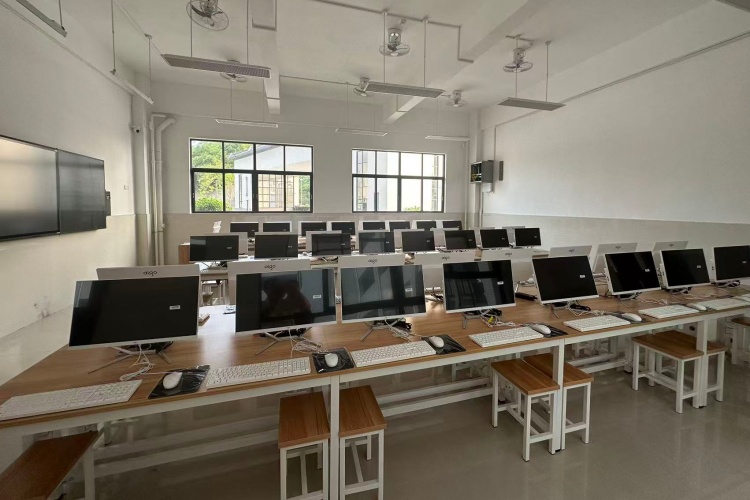 佛山市华厦技工学校
