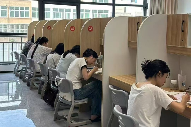 郑州高光公考