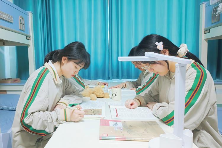 上海交慧艺术高中