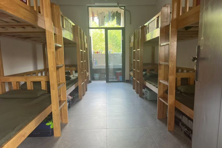 广东黄埔军狼青少年训练基地